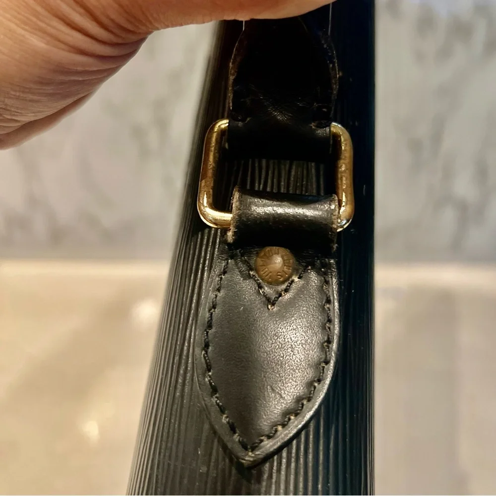 Louis Vuitton Serviette Ambassador Briefcase